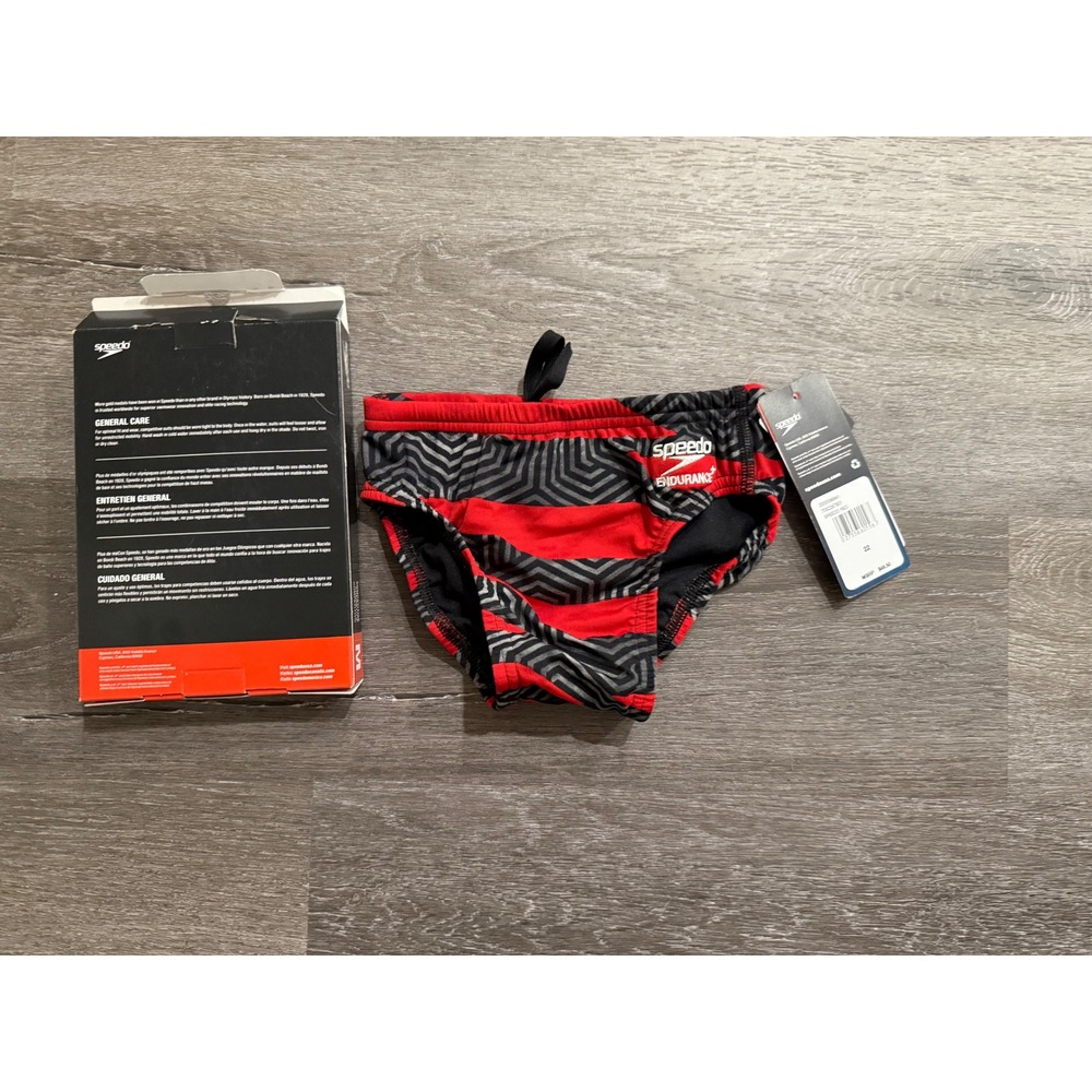 Speedo Boys Medium Size 22 Endurance+ Swim Brief Red Grey Chevron 7052267601 NWT
